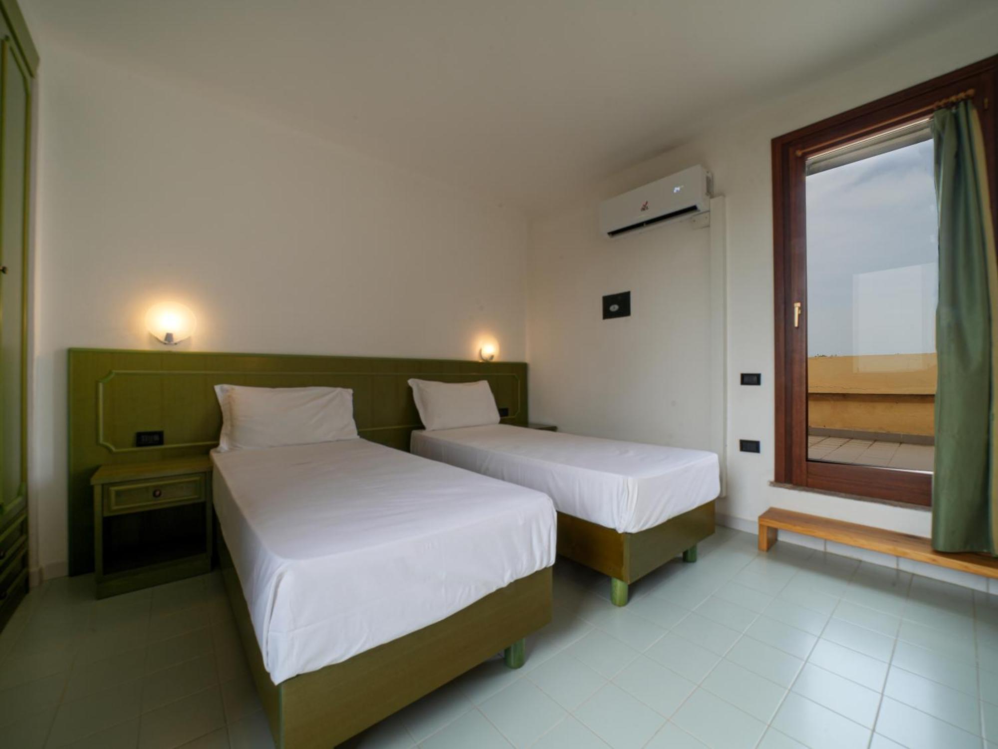 Le Tonnare Di Stintino - Beach Resort Bagian luar foto