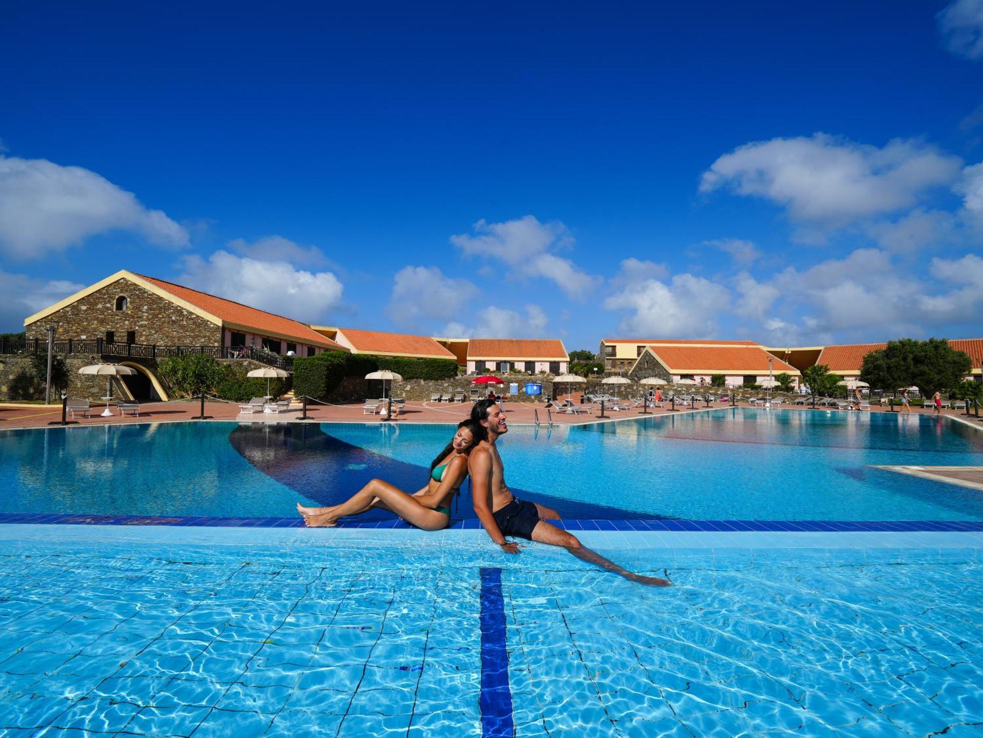 Le Tonnare Di Stintino - Beach Resort Bagian luar foto