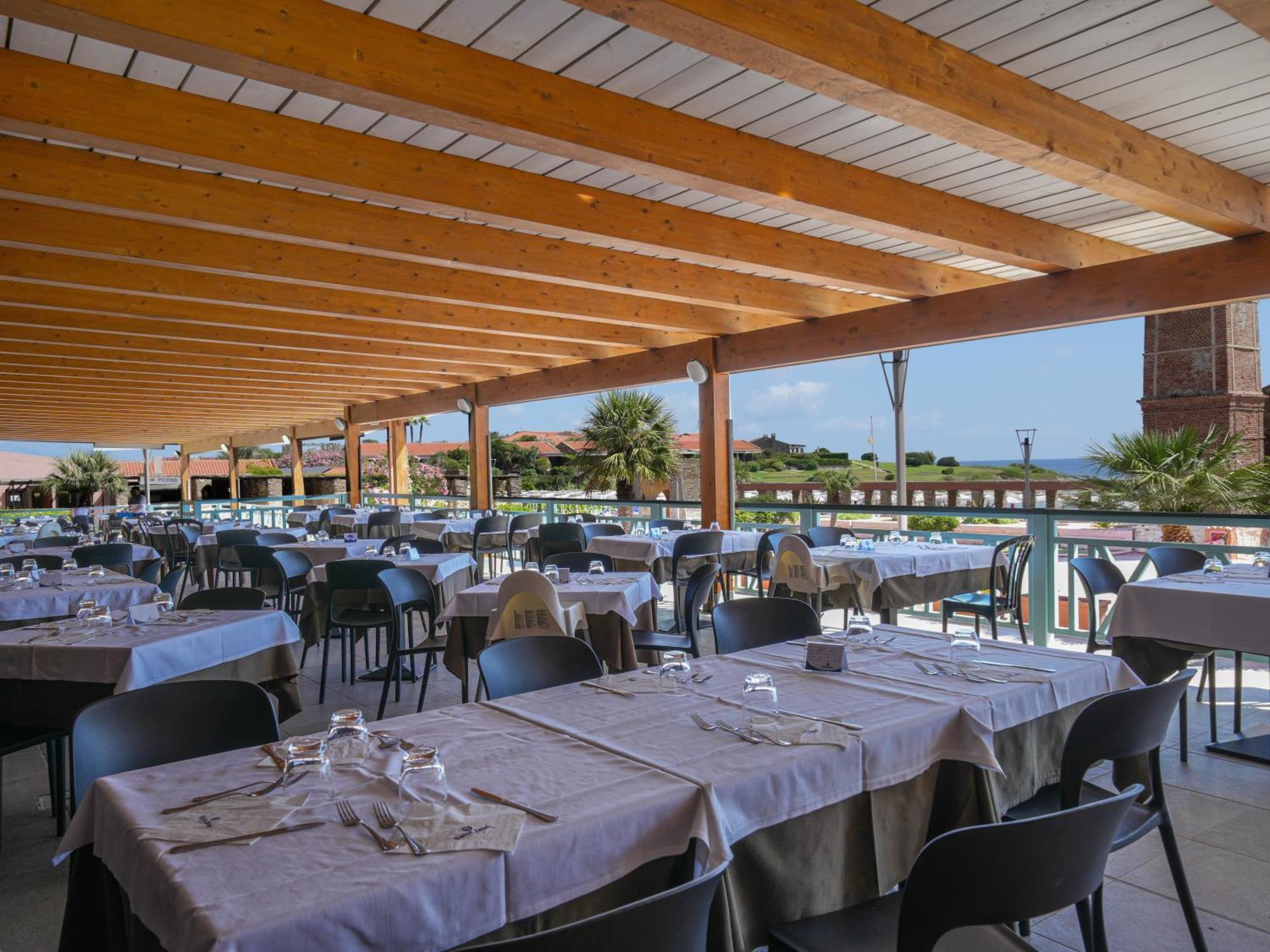 Le Tonnare Di Stintino - Beach Resort Bagian luar foto