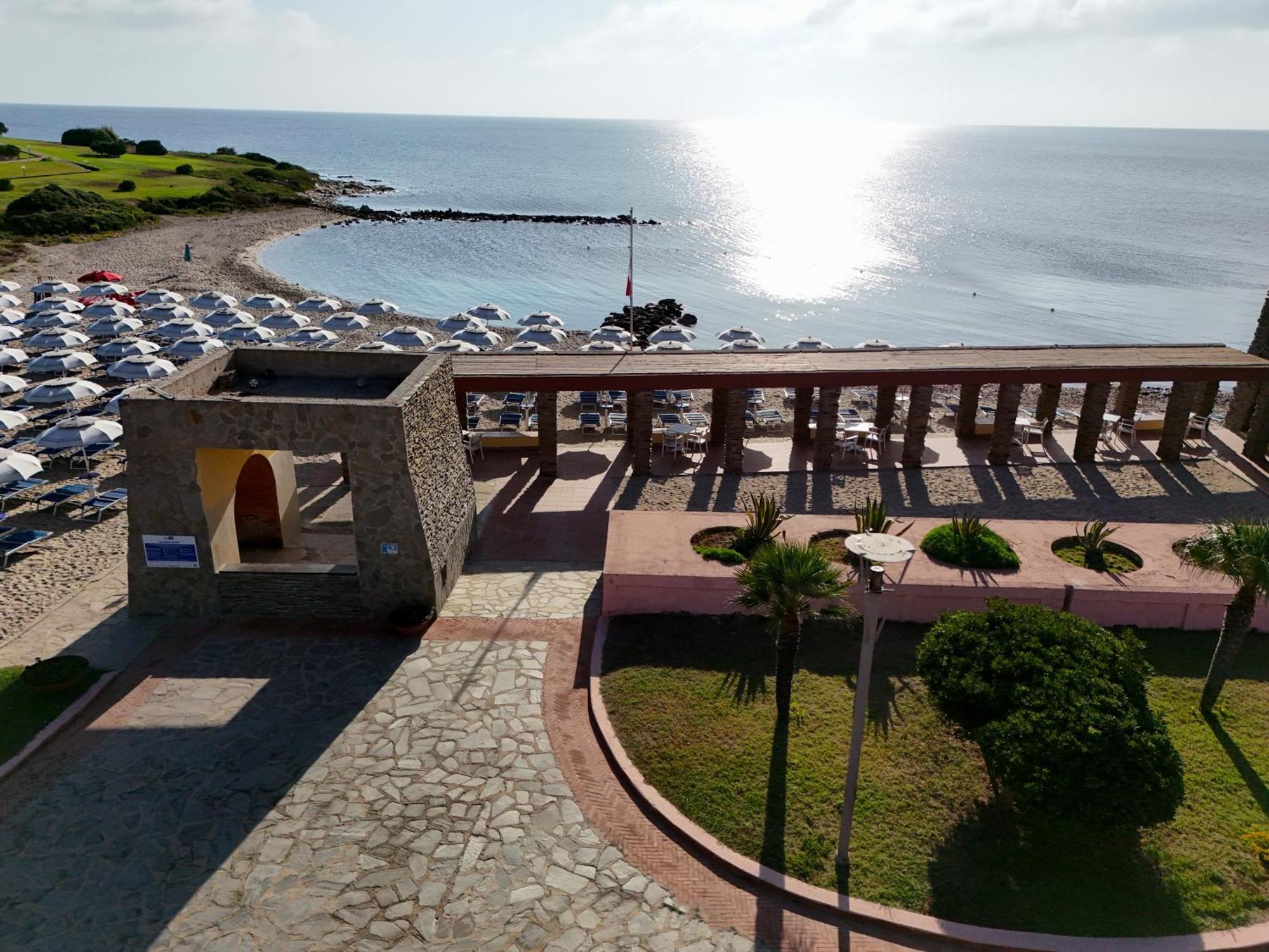 Le Tonnare Di Stintino - Beach Resort Bagian luar foto