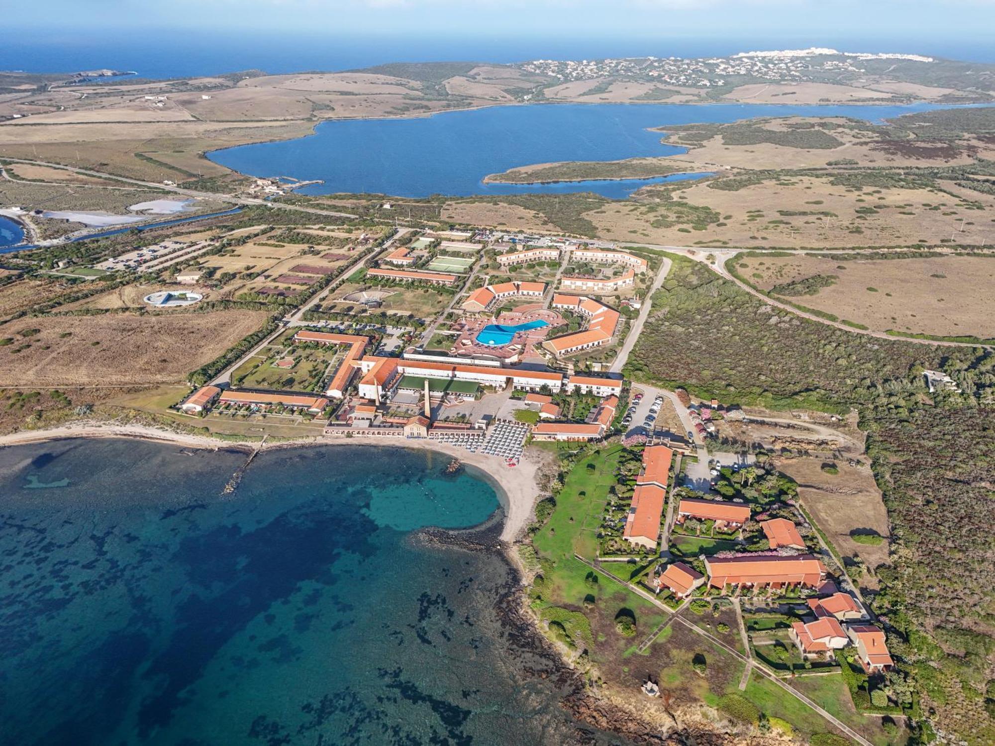 Le Tonnare Di Stintino - Beach Resort Bagian luar foto